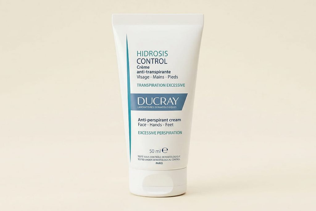 El desodorante antitranspirante Ducray Hidrosis Control en formato roll-on, para controlar el sudor excesivo.